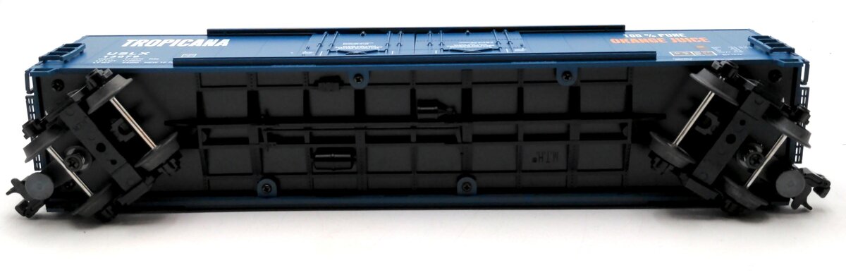 MTH 20-93064 O Gauge Tropicana 50 Foot Reefer Car #13079 LN/Box