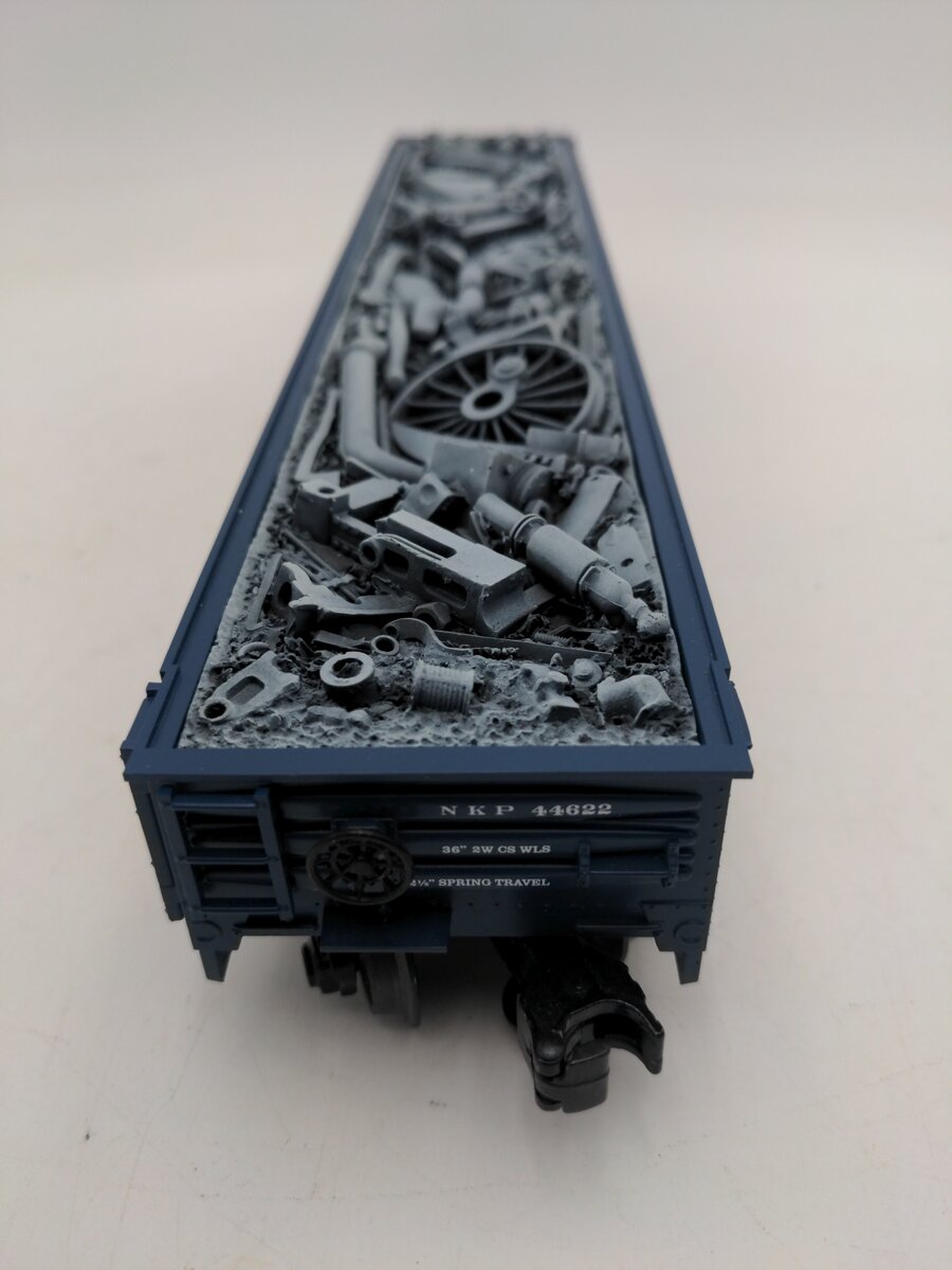 MTH 20-90002C O Gauge Nickel Plate Road Gondola w/ Junk Load #44622 LN/Box