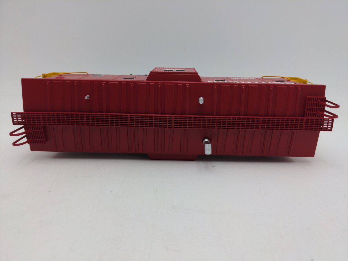 MTH 20-91830 O Scale Southern (#X406) Bay Window Caboose With Passenger LN/Box