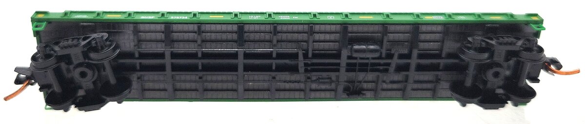 Micro-Trains 04400122 N BNSF 50' Straight Side Flatcar w/Load #576745 LN/Box