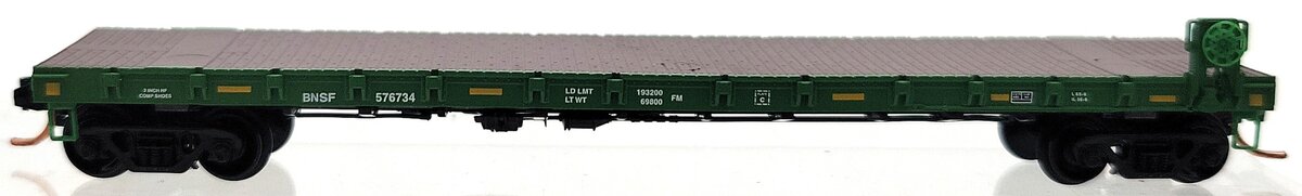 Micro-Trains 04400122 N BNSF 50' Straight Side Flatcar w/Load #576745 LN/Box