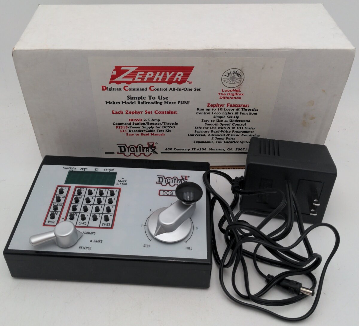 Digitrax Zephyr Starter Set - 2.5 Amp EX/Box
