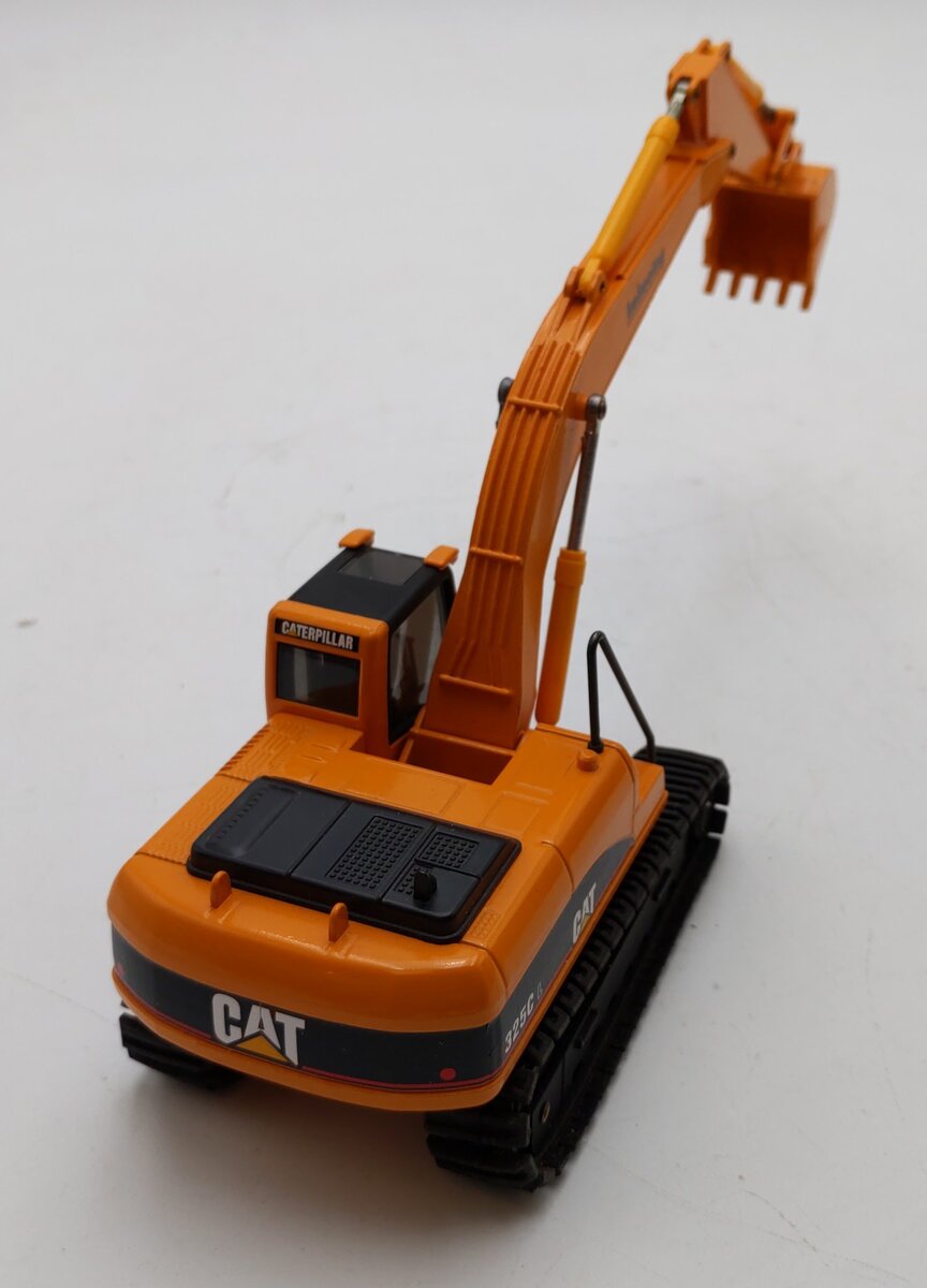 NZG JB588 Modelle 1:50 Scale Caterpillar 325CL Excavator NIB