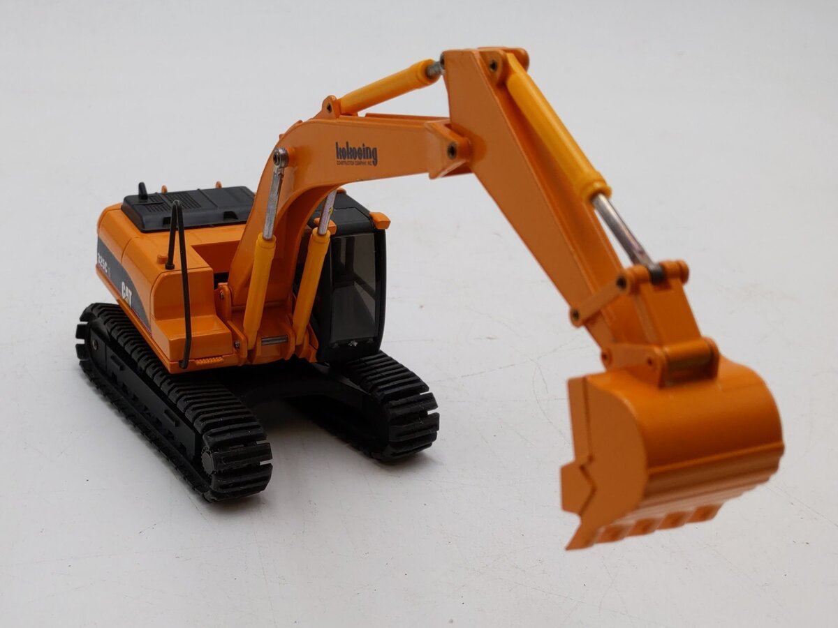 NZG JB588 Modelle 1:50 Scale Caterpillar 325CL Excavator NIB