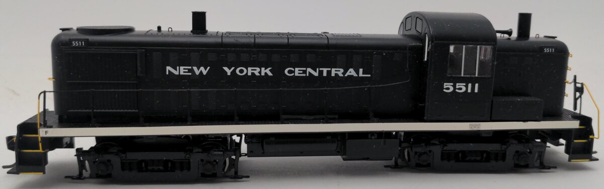 Athearn 94080 HO Scale New York Central RS-3 Locomotive #5511