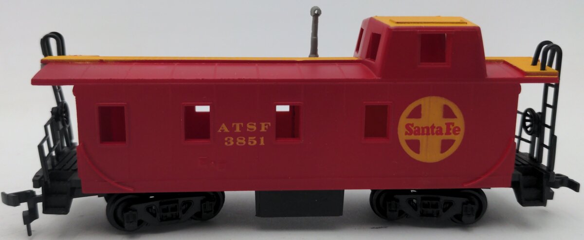 Bachmann 3851 HO Santa Fe ATSF Caboose EX/Box