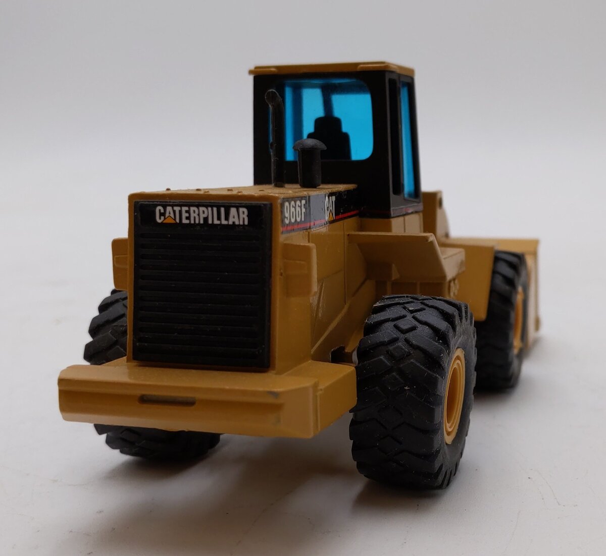 NZG 376 1:50 Caterpillar 966F Wheel Loader LN/Box