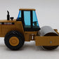 NZG 402 1:50 Caterpillar CS-583C Vibratory Soil Compactor LN/Box