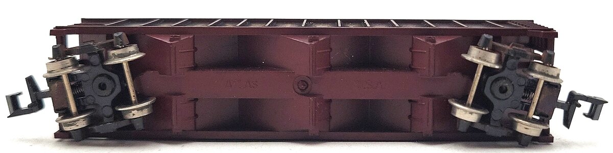 Atlas 3263 N Scale Union Pacific Hopper Car w/Coal Load #18137 EX/Box