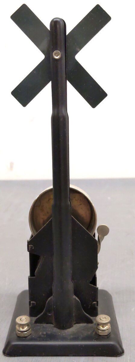 Lionel & Marx Vintage Operating Bridge & Bell Signal VG