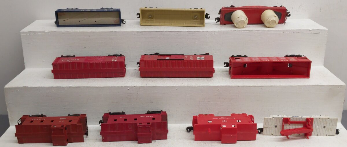 Lionel & Other O Gauge Assorted Freight Cars [10] VG