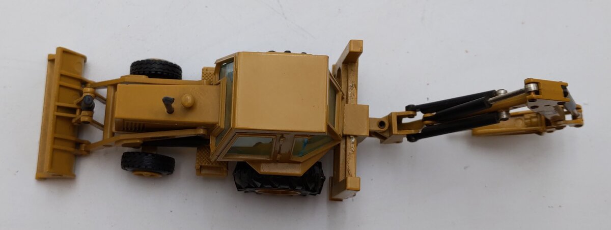 NZG JB479 Modelle 1:50 Scale Caterpillar 428 Backhoe Loader w/ Hydraulic Hammer LN/Box