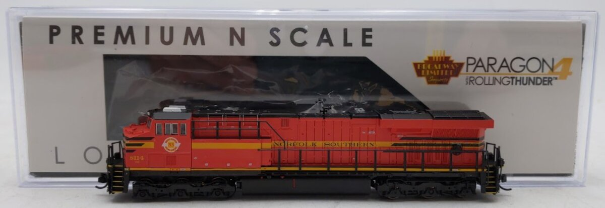 Broadway Limited 7302 N NS GE ES44AC Diesel Locomotive #8114 with Sound/DC/DCC LN/Box