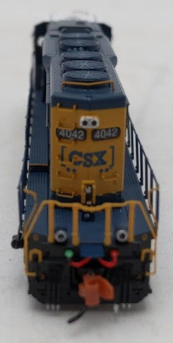 Scale Trains SXT40686 N Scale CSX EMD SD40-3 Diesel Locomotive #4042 with DCC EX/Box