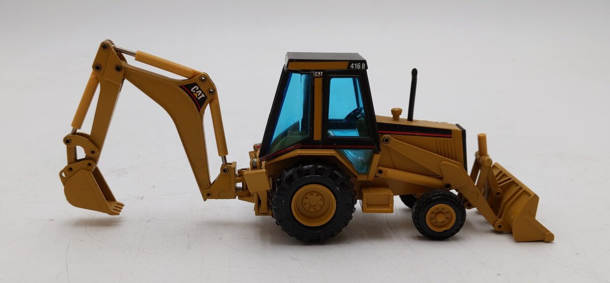 NZG JB575 Modelle 1:50 Scale Caterpillar 416B Backhoe Loader LN/Box