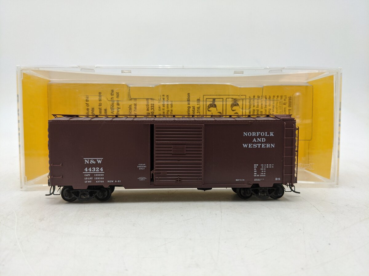 Kadee 5001 HO Scale Norfolk & Western 40' PS-1 Boxcar #44324 EX/Box