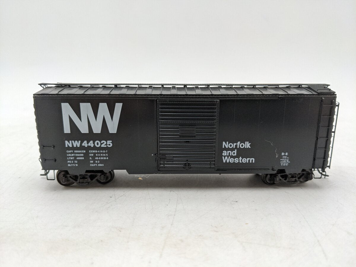 Kadee 5004 HO Scale N&W 40' PS-1 Boxcar #44025 EX/Box