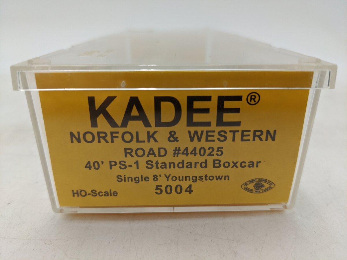 Kadee 5004 HO Scale N&W 40' PS-1 Boxcar #44025 EX/Box