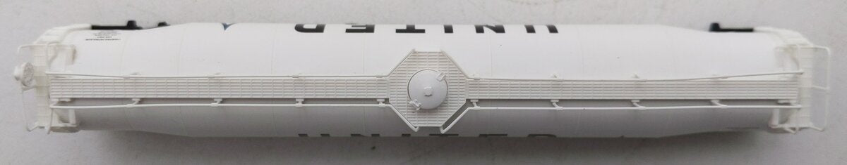 Atlas 37093 N Scale United Petroleum 30,000 Gal Tank Car #17205 EX/Box
