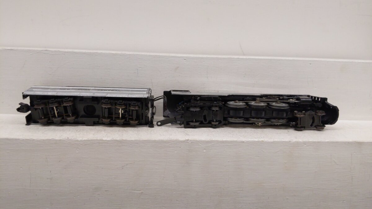 American Models 5429 S Gauge New York Central Locomotive w/Tender EX