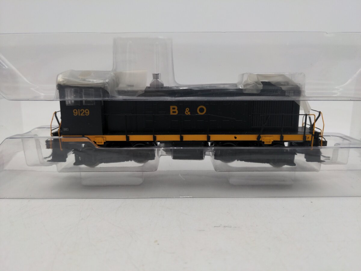 Bachmann 63402 HO Scale B&O Alco S2 Diesel Switcher Sound/DCC #9129 LN/Box