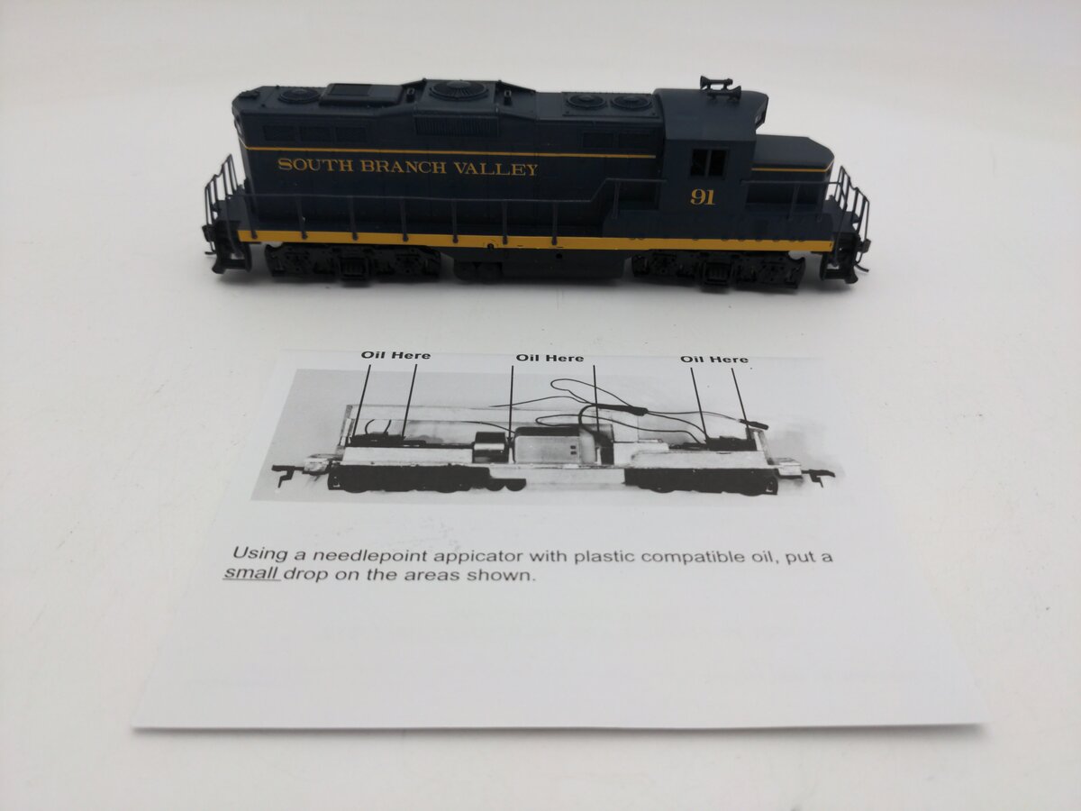 Walthers 931-139 HO Scale Trainline South Branch Valley GP9M Locomotive #91 EX/Box