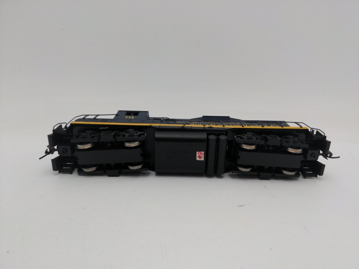 Walthers 931-139 HO Scale Trainline South Branch Valley GP9M Locomotive #91 EX/Box