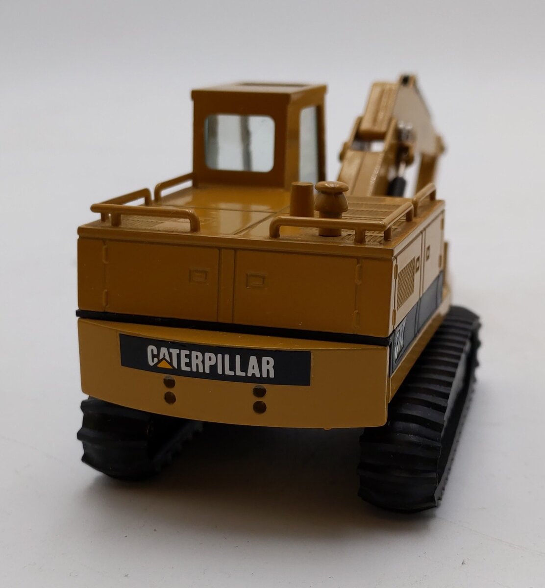 NZG Modelle 1:50 Scale Caterpillar 215 Excavator LN/Box