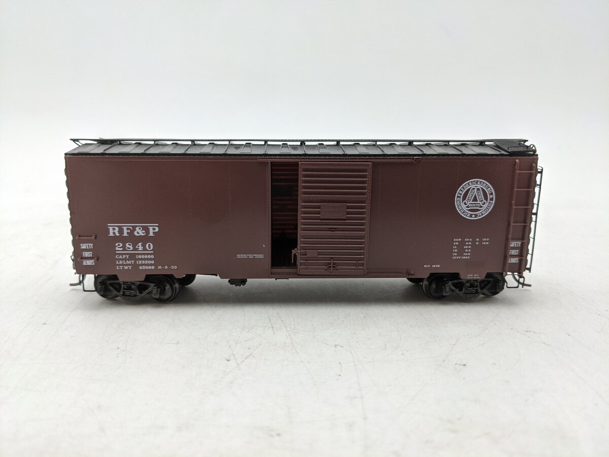 Kadee 4303 HO Richmond, Fredericksburg & Potomac 40' PS-1 Boxcar #2840 EX/Box