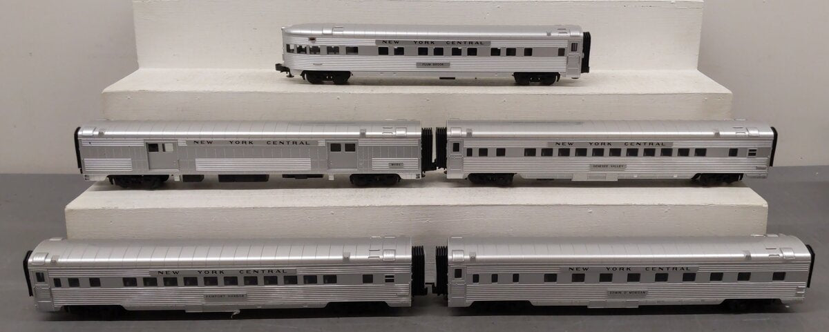MTH 20-6568 O New York Central 70' Streamlined 5-Car Passenger Set LN/Box