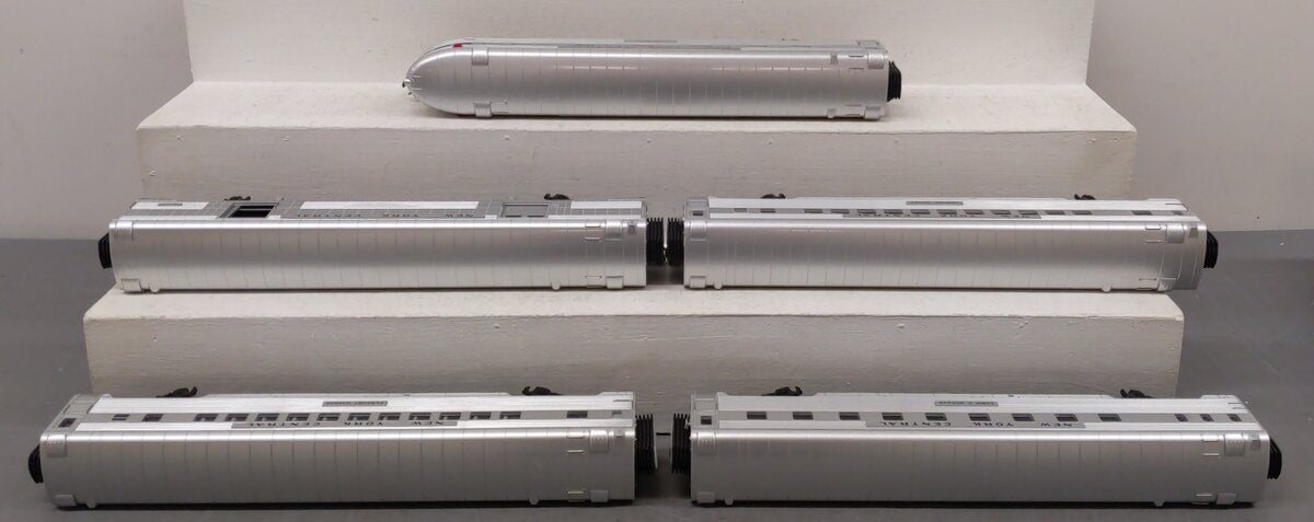 MTH 20-6568 O New York Central 70' Streamlined 5-Car Passenger Set LN/Box