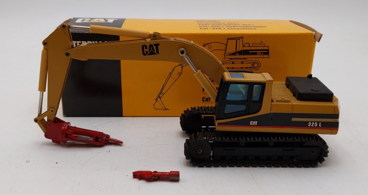 NZG JB458 Modelle 1:50 Scale Caterpillar 375 Excavator w/Demolition Shear VG/Box