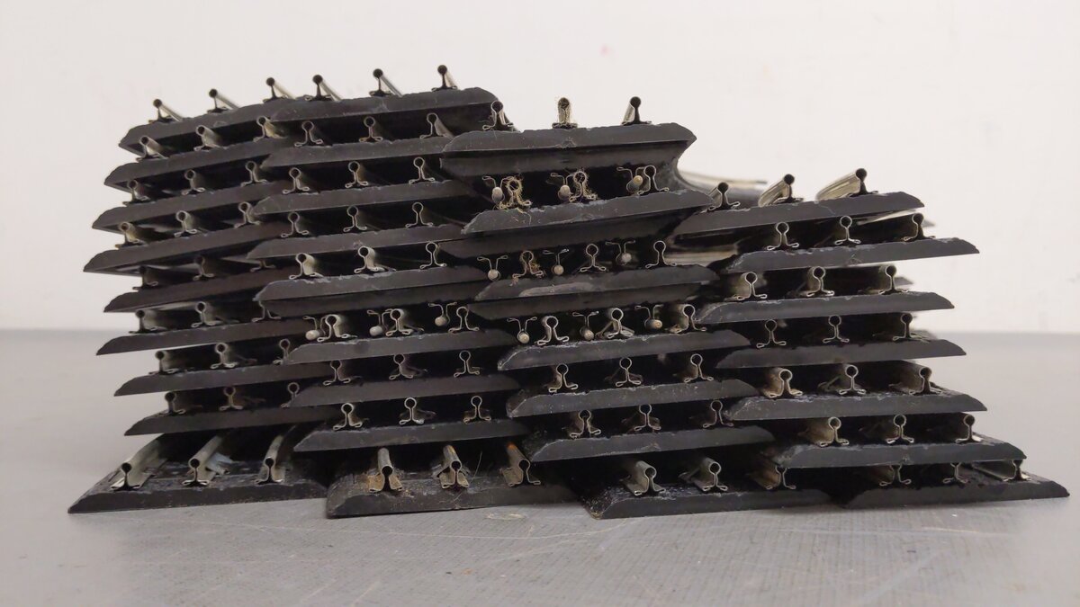 Marx 702 Vintage O Postwar Tinplate O-27 Curved Track with Roadbed (36) VG/Box