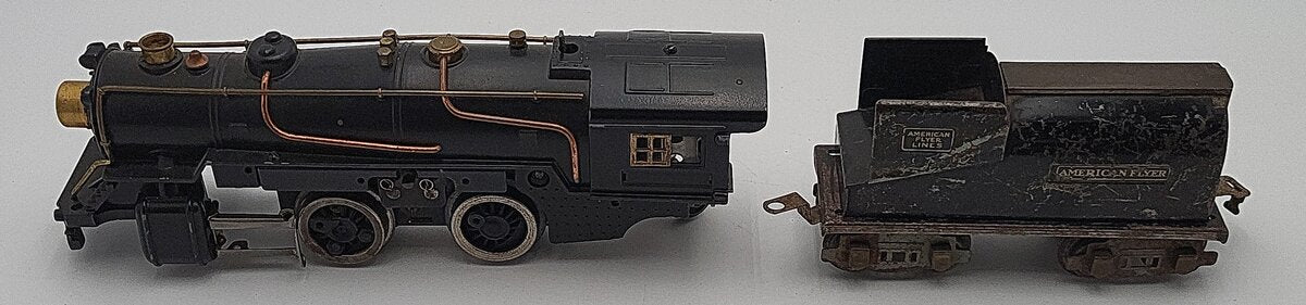 American Flyer W04602 Engine and Tender