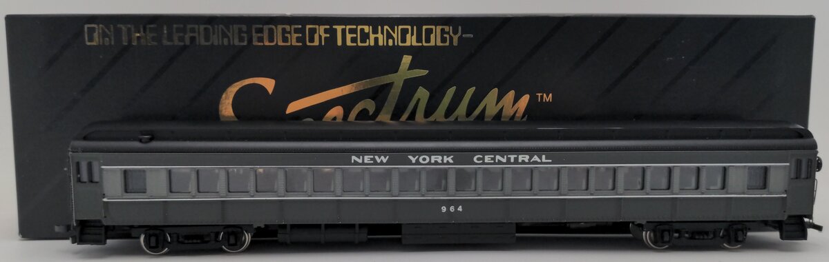 Bachmann 89105 HO Scale New York Central Coach Passenger Car #964 EX/Box