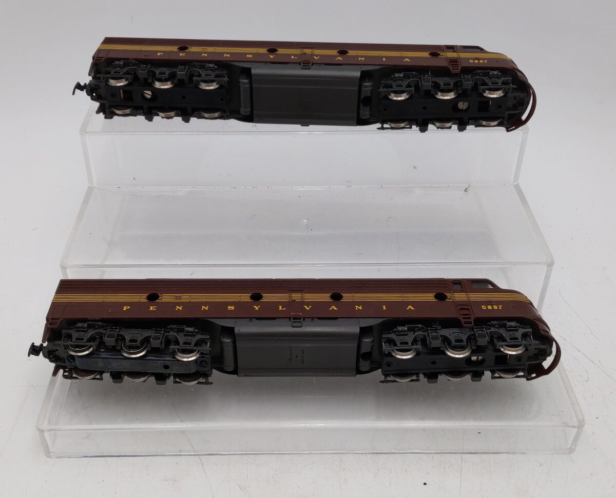 Rivarossi 5887 HO AA Pennsylvania Diesel Pwrd/Dummy Locomotive #5887 EX