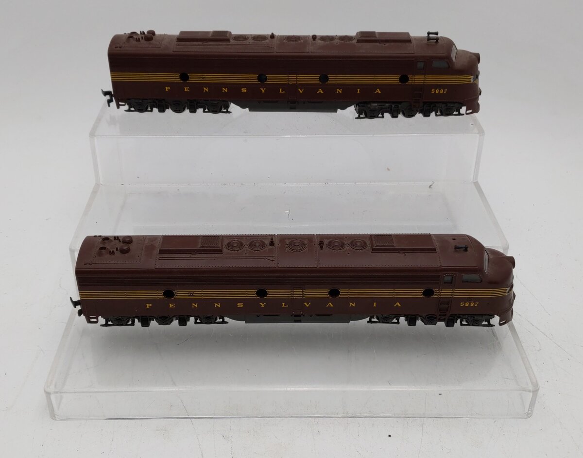 Rivarossi 5887 HO AA Pennsylvania Diesel Pwrd/Dummy Locomotive #5887 EX
