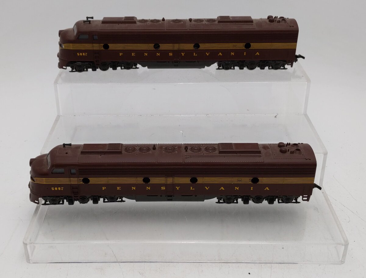 Rivarossi 5887 HO AA Pennsylvania Diesel Pwrd/Dummy Locomotive #5887 EX
