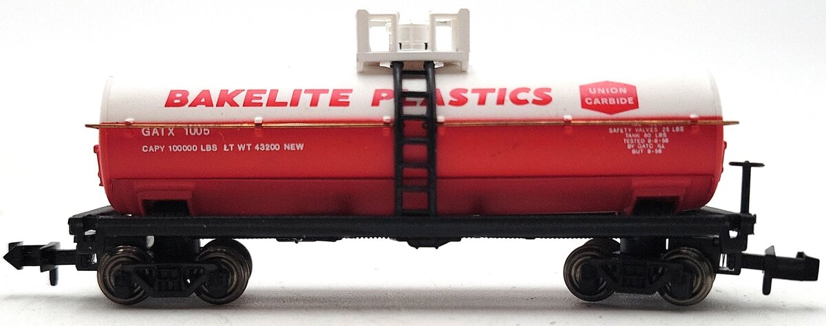 Bachmann 73661 N Scale Bakelite Plastics 41' Chemical Tank Car LN