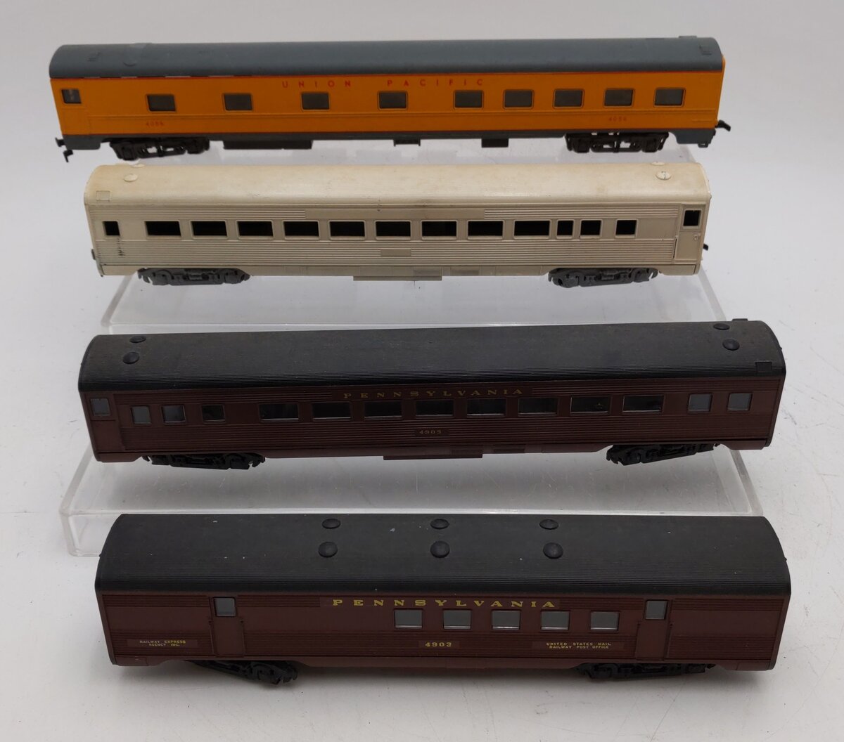 Rivarossi & Other HO Assorted Passenger Cars [4] VG