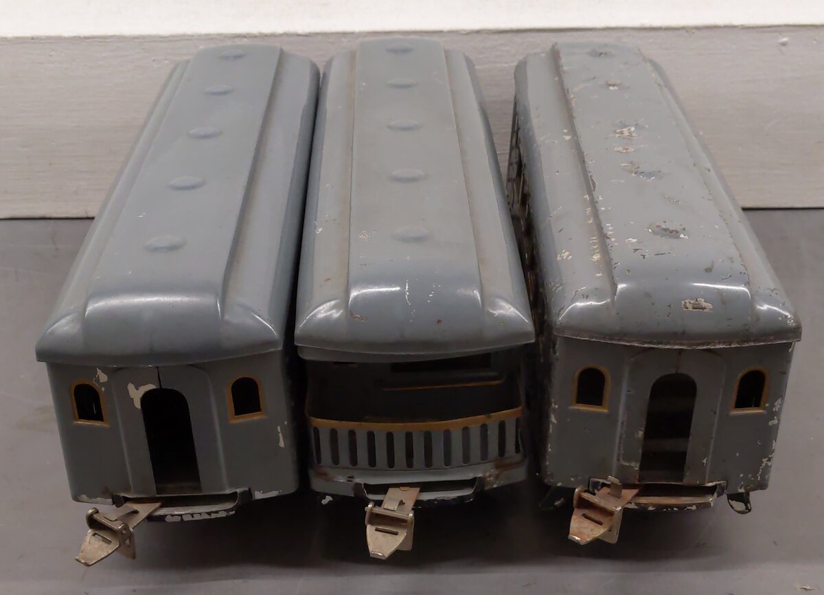 Ives 701R VIntage Standard Gauge New York Passenger Set: 184 185 186