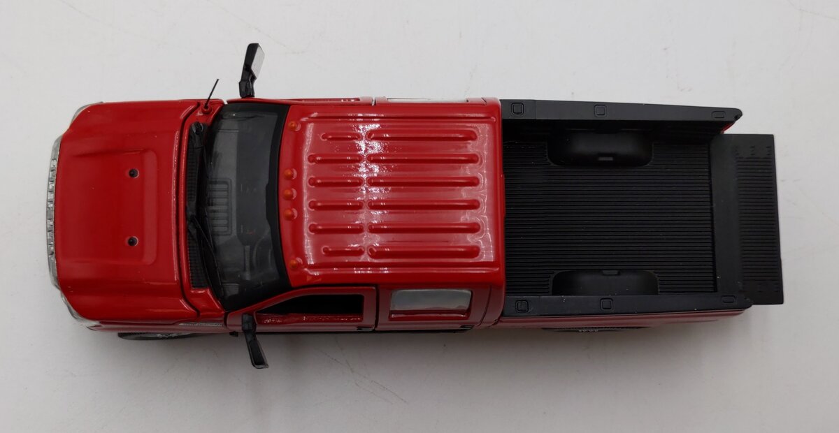 Sword Models SW1200-R Ford F250 Pickup Truck - Red/Chrome LN/Box
