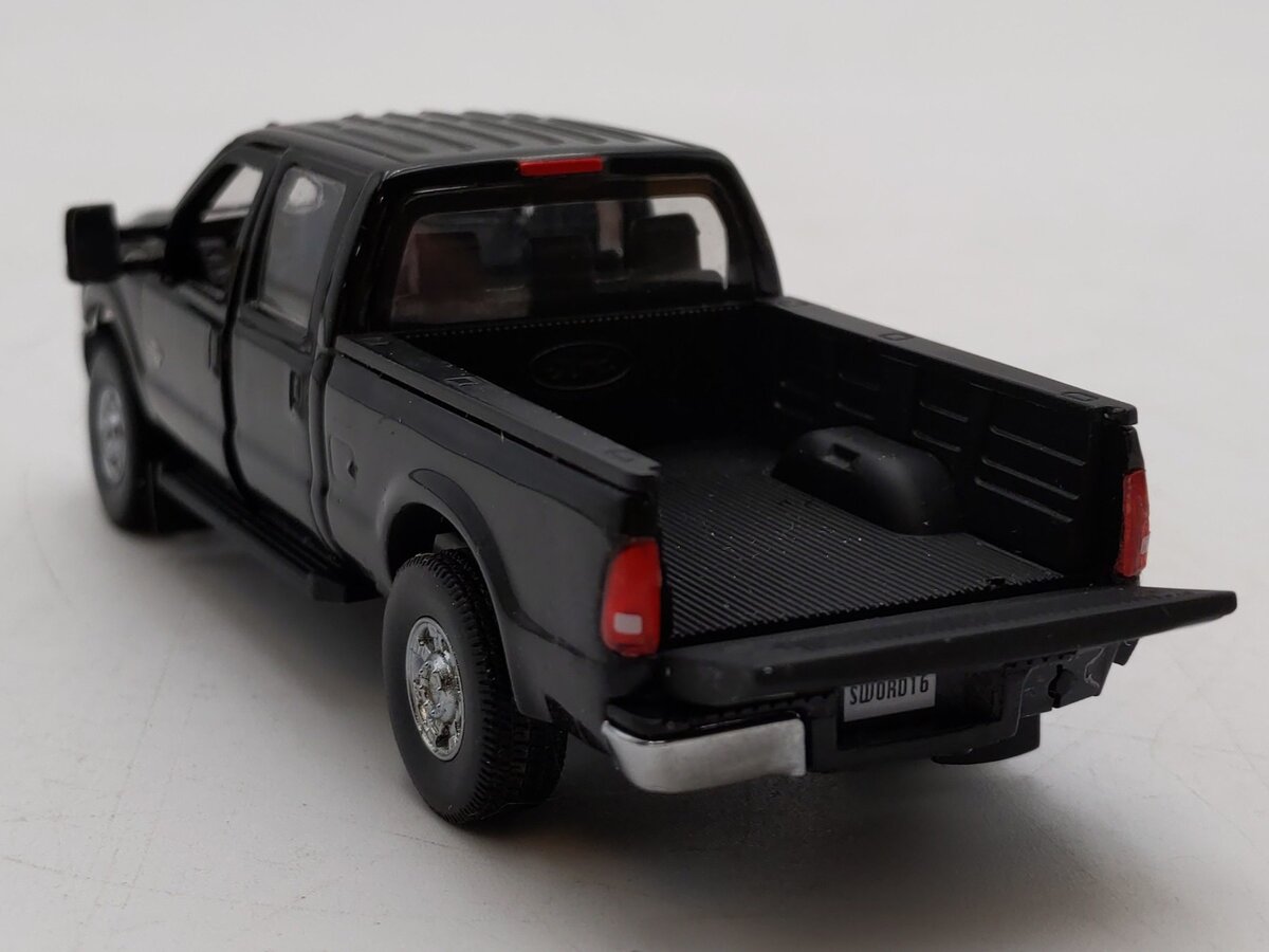 Sword Models 1:50 Scale 2016 Ford F-250 Pickup Truck - Black/Chrome LN/Box