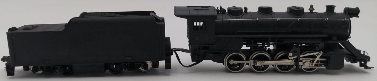 Tyco HO Scale Chattanooga 2-8-0 Steam Locomotive w/ Tender #638