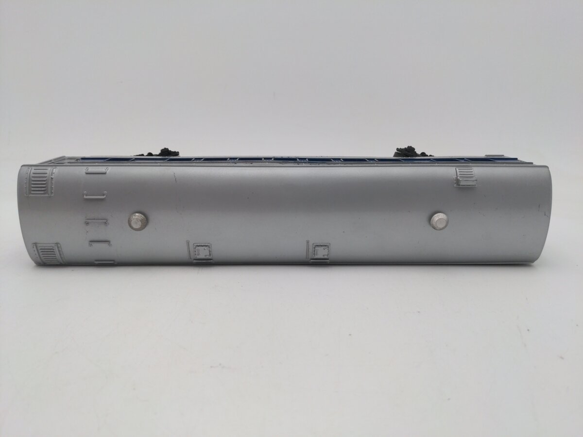 Lionel 6-27775 O Gauge Santa Fe Coach Passenger Illuminated Car #2414 EX/Box