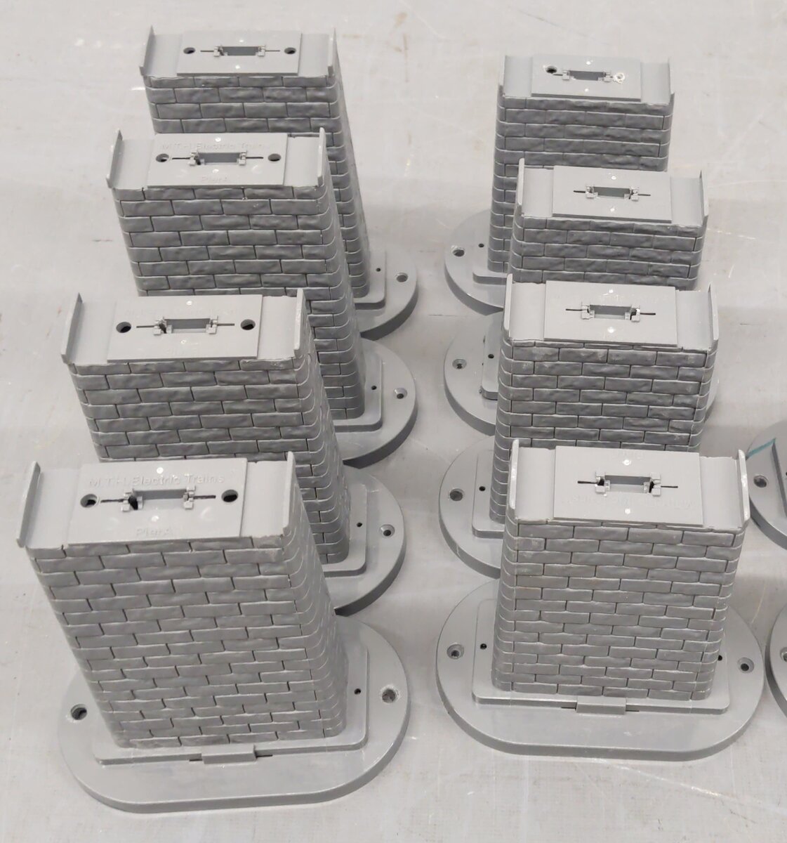 MTH 40-1145 O RealTrax Graduated Trestle System (Pack of 17) EX