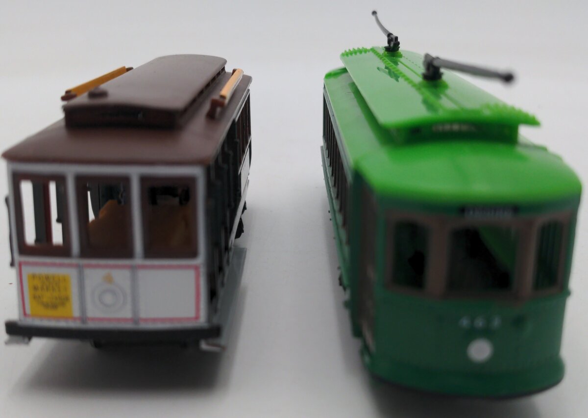 HO Scale 2 Classic Streetcars Trolly Car Set EX/Box