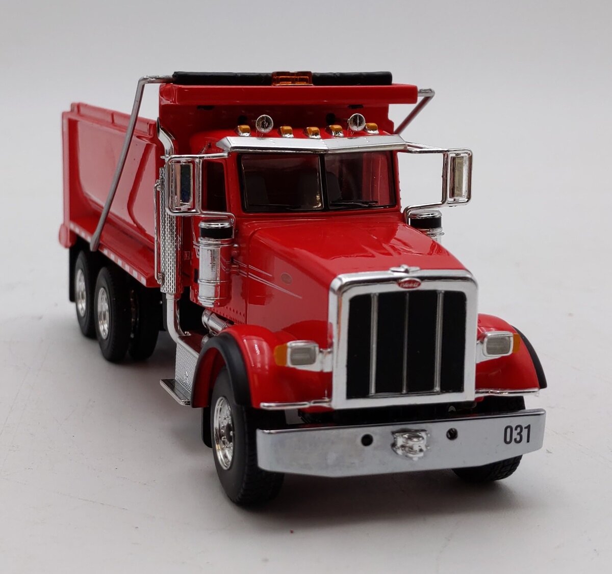 First Gear 50-3358 1:50 Peterbilt Model 367 Dump Truck in Red NIB