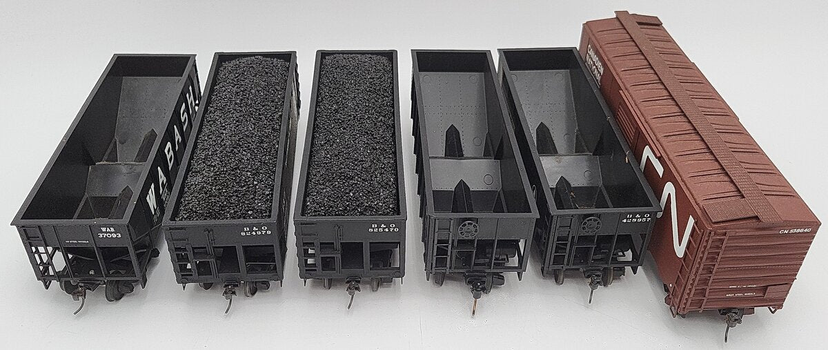 American Models & Other S Sale Assorted Freight Cars: 37093, 428957, 233638 [6] EX