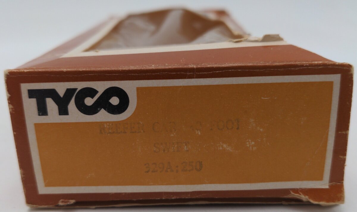 Tyco 329A:250 HO Swift Line Refrigerator Car #4226 EX/Box
